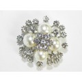 515096 Crystal Silver and Pearl Brooch